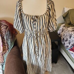 Universal Thread Navy and Cream Striped Midi Dress